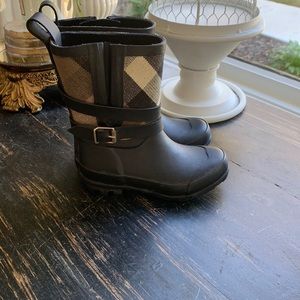 Burberry toddler rain boots